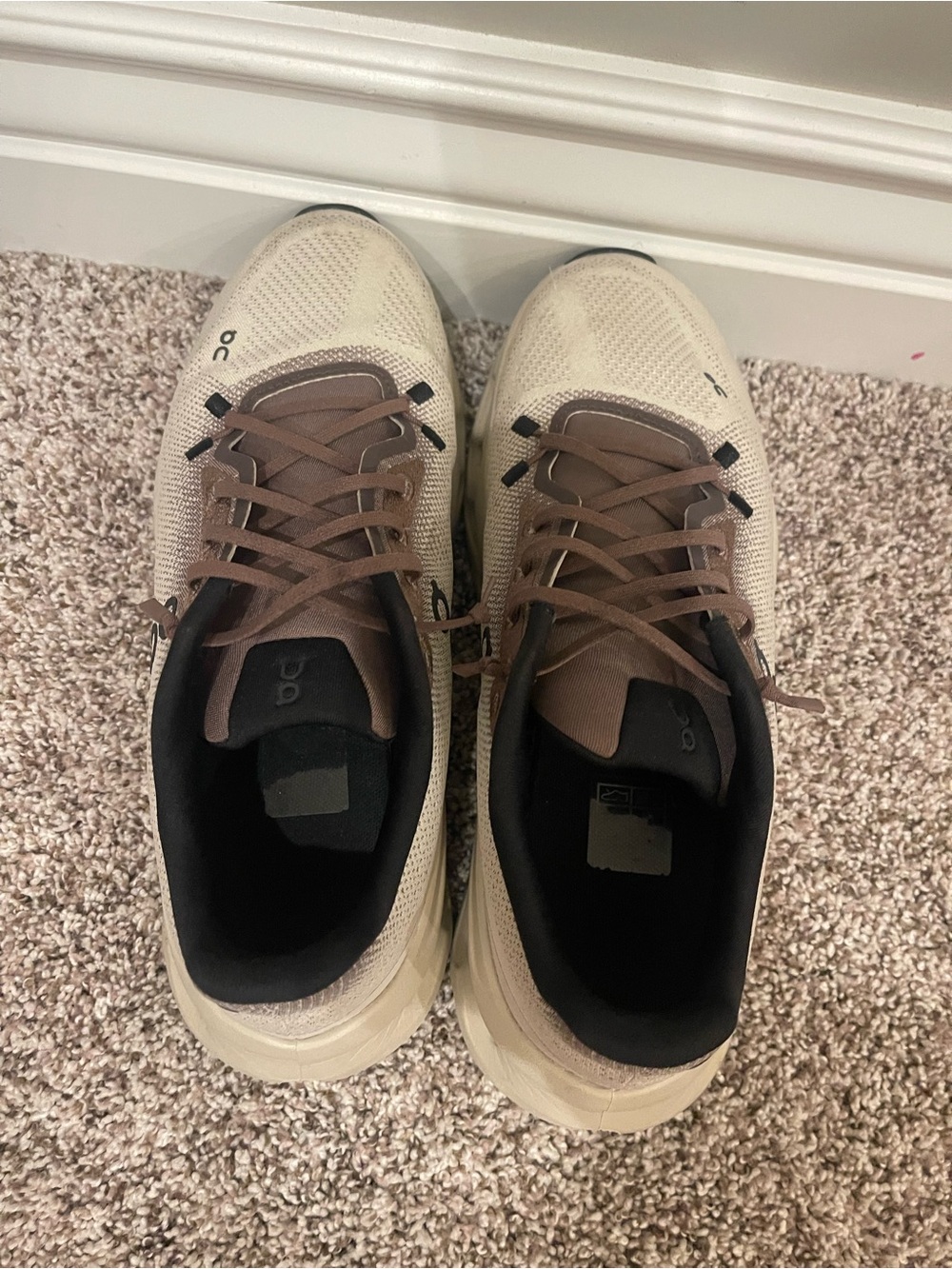 ON RUNNING WMNS CLOUDTILT - CLOVE / SAND - Size 9.5 - Picture 6 of 8